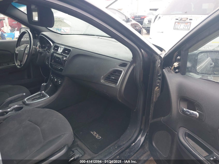 2013 CHRYSLER 200 TOURING - 1C3CCBBB6DN764401