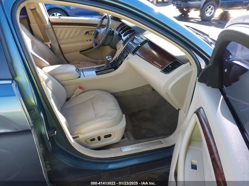 2010 FORD TAURUS VIN: 1FAHP2FWXAG114107