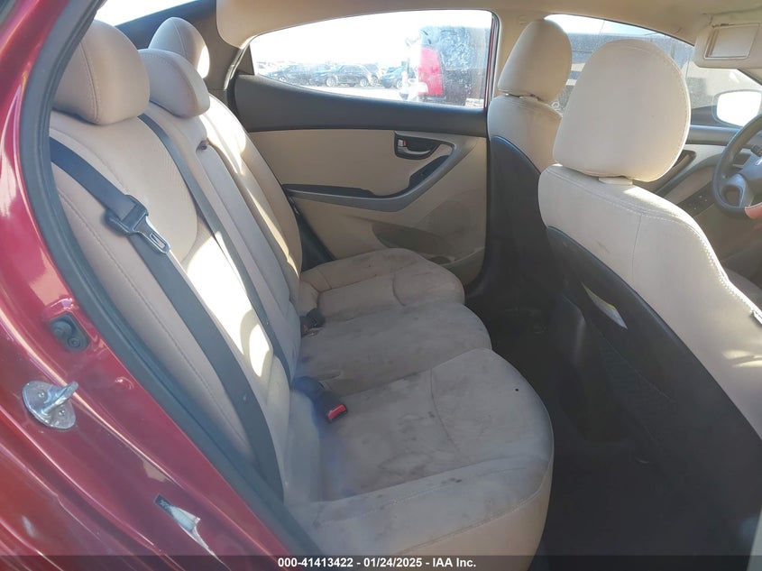 2016 HYUNDAI ELANTRA VIN: 5NPDH4AE0GH743606