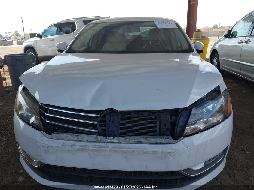 2015 VOLKSWAGEN PASSAT VIN: 1VWAT7A39FC109381