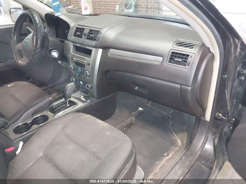 2011 FORD FUSION VIN: 3FAHP0HA8BR229076