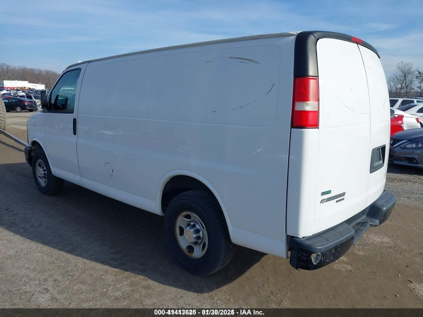 1GCWGFCA1C1100202 2012 CHEVROLET EXPRESS photo no. 3