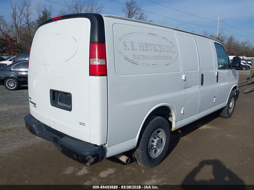 1GCWGFCA1C1100202 2012 CHEVROLET EXPRESS photo no. 4