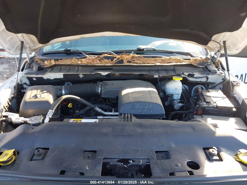 2019 RAM 1500 CLASSIC VIN: 1C6RR6FG9KS733134