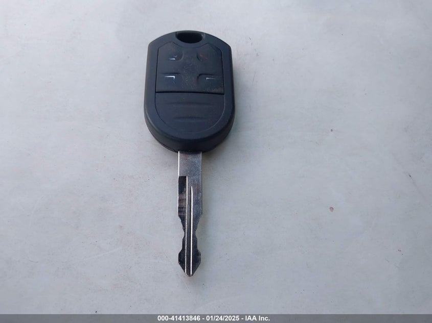 2010 FORD FUSION VIN: 3FAHP0HA1AR122577