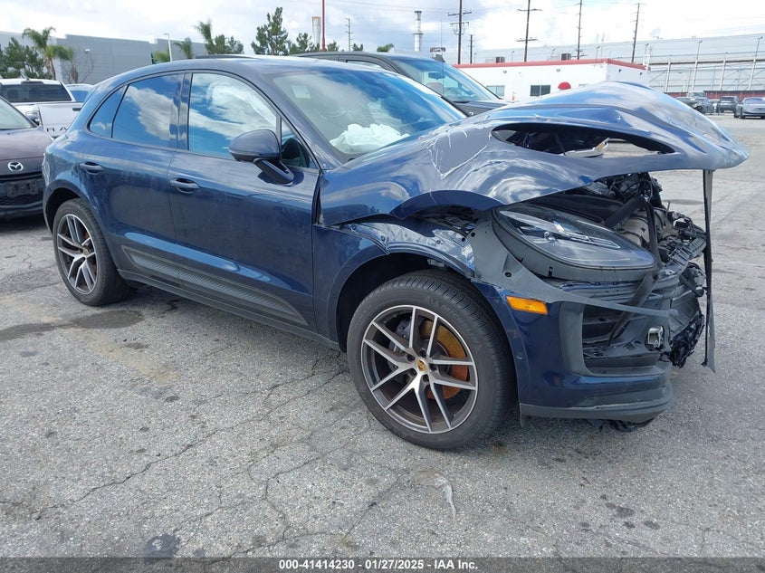 2022 PORSCHE MACAN  (VIN: WP1AA2A51NLB06422)