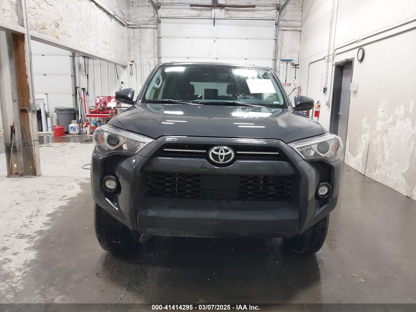VIN JTEMU5JR7R6267593 2024 TOYOTA 4RUNNER SR5