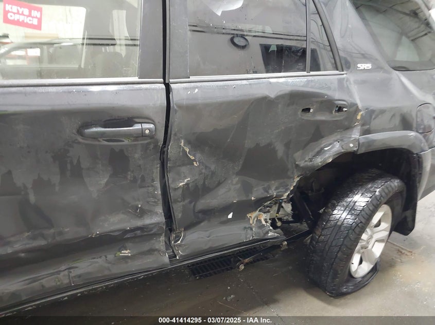 VIN JTEMU5JR7R6267593 2024 TOYOTA 4RUNNER SR5