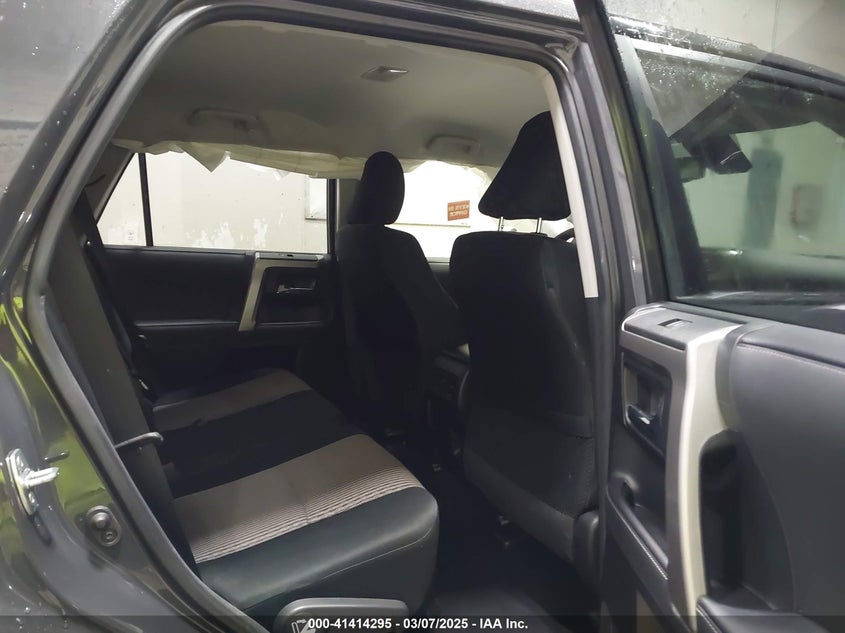 VIN JTEMU5JR7R6267593 2024 TOYOTA 4RUNNER SR5