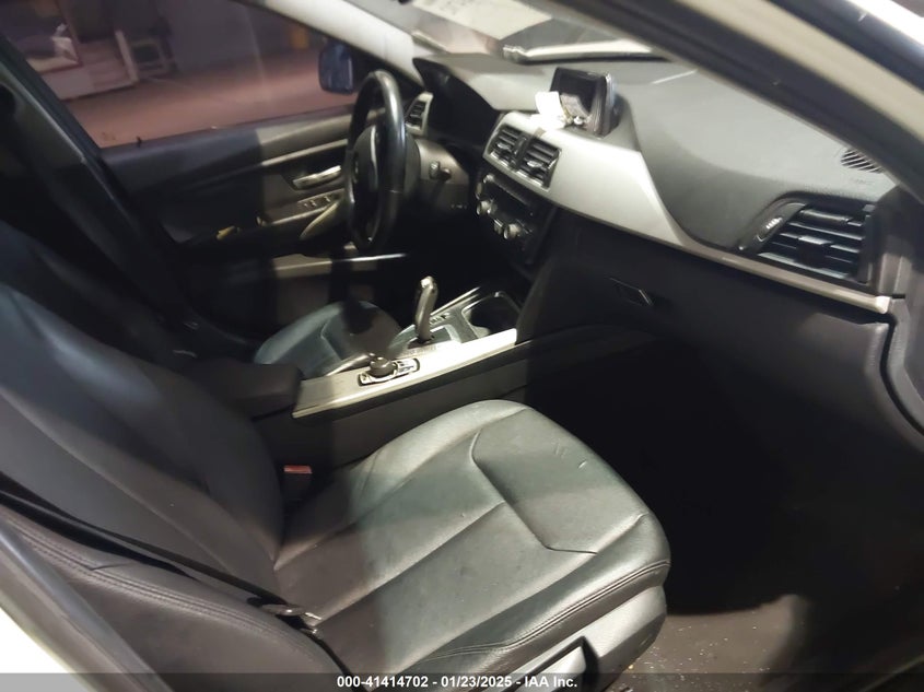 2014 BMW 320 VIN: WBA3B1C55EK131518