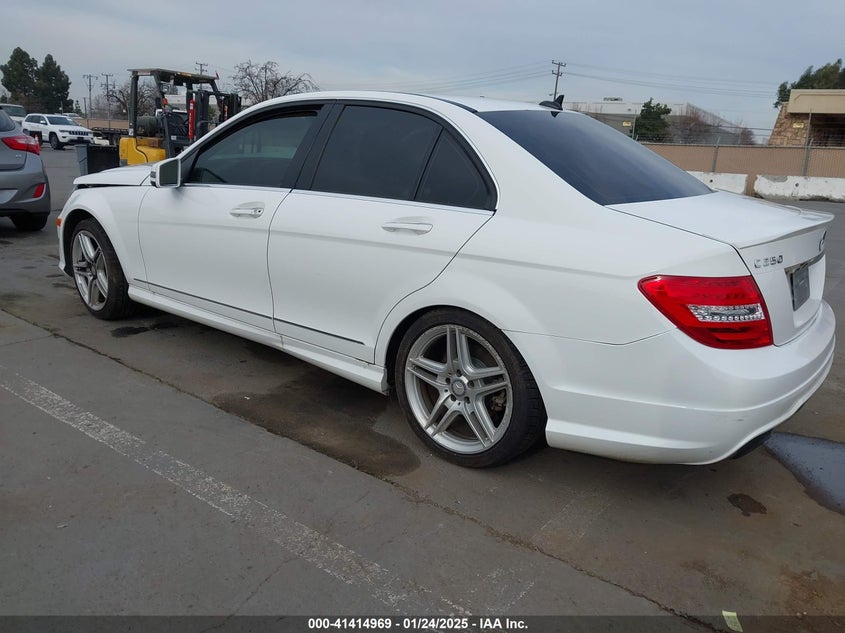 2014 MERCEDES-BENZ C 250 VIN: WDDGF4HB0EG243483