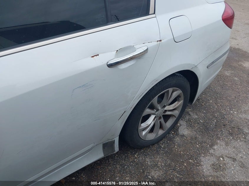 2013 HYUNDAI GENESIS 3.8 - KMHGC4DD3DU209270