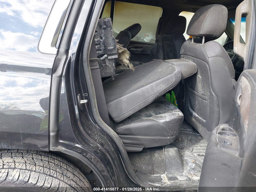 2019 CADILLAC ESCALADE PREMIUM LUXURY - 1GYS4CKJ6KR363917