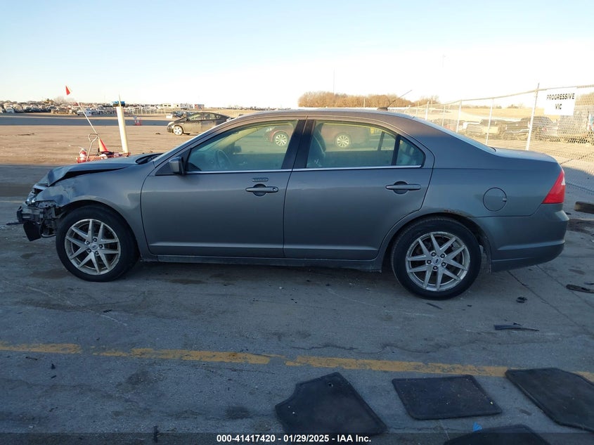 2010 FORD FUSION VIN: 3FAHP0JA5AR260939