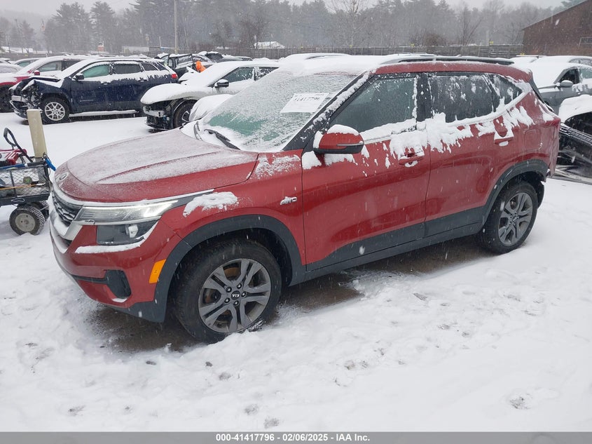 2021 KIA SELTOS VIN: KNDEUCAAXM7120503