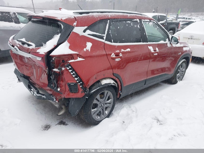 2021 KIA SELTOS VIN: KNDEUCAAXM7120503
