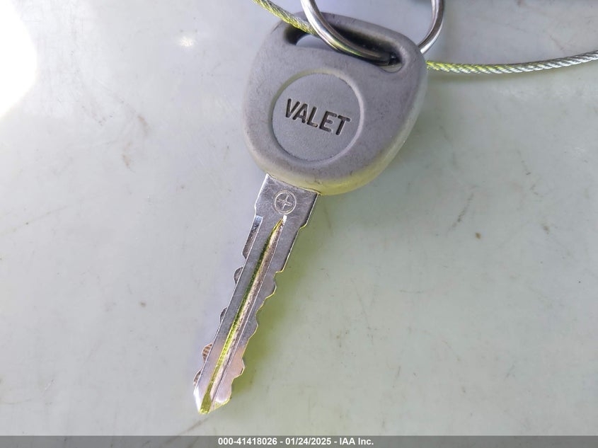 2006 CADILLAC DTS VIN: 1G6KD57Y16U118097