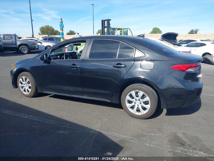 2022 TOYOTA COROLLA LE - 5YFEPMAE8NP340528