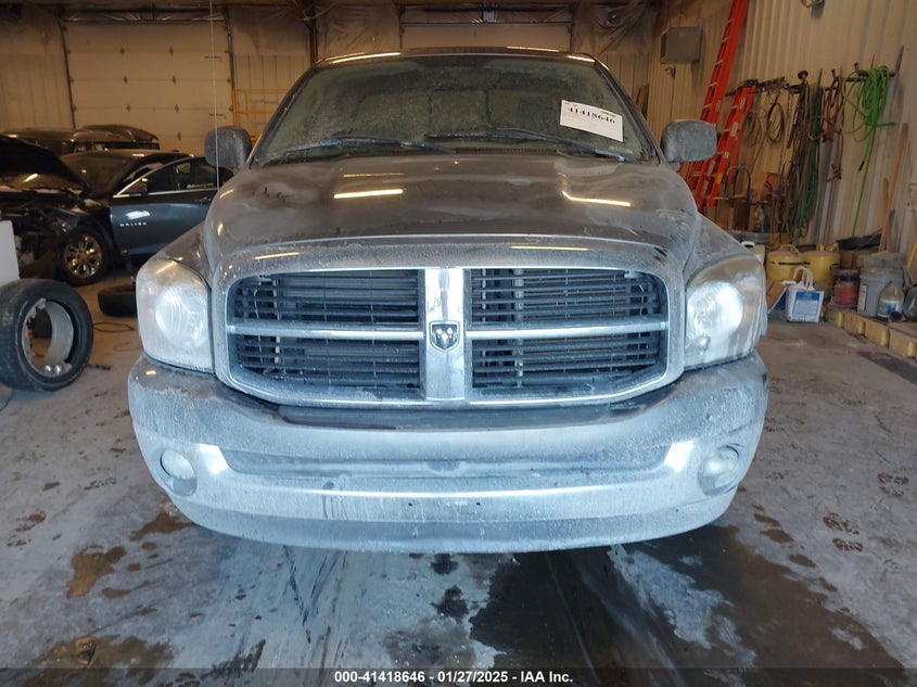 2007 Dodge Ram 1500 Slt/Trx4 Off Road/Sport VIN: 1D7HU18P87S241730 Lot: 41418646