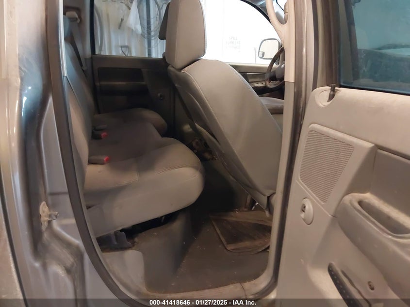 2007 Dodge Ram 1500 Slt/Trx4 Off Road/Sport VIN: 1D7HU18P87S241730 Lot: 41418646