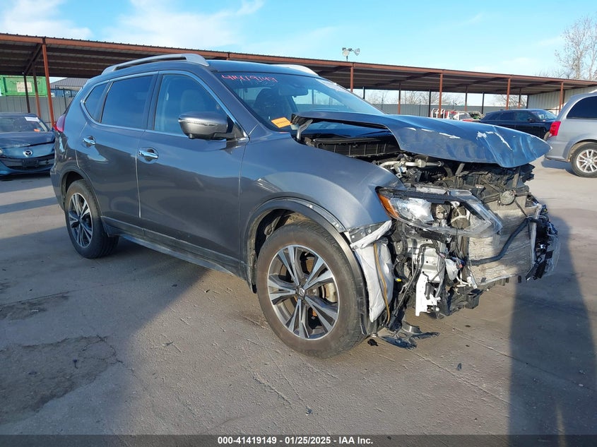 NISSAN ROGUE SV 2019