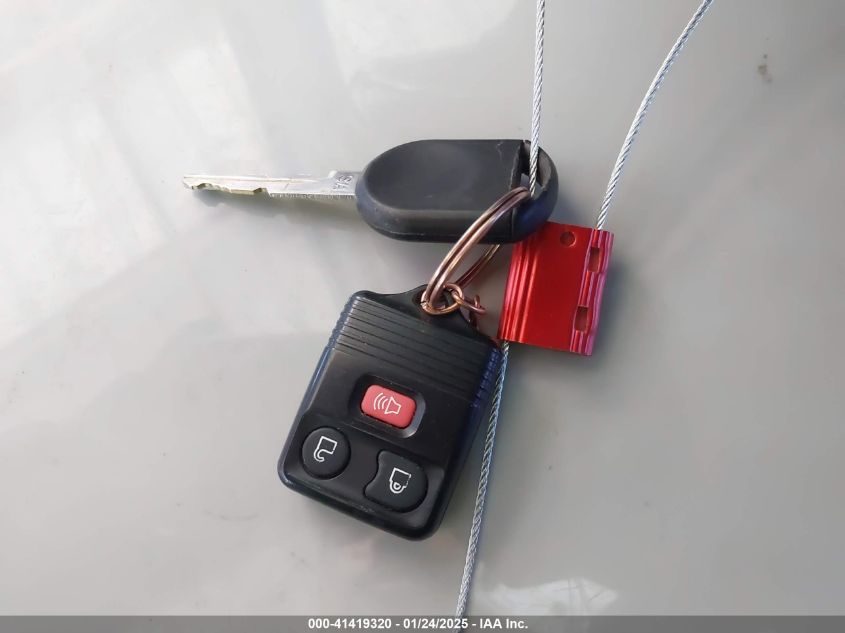 2003 Lincoln Navigator VIN: 5LMFU27R23L108534 Lot: 41419320