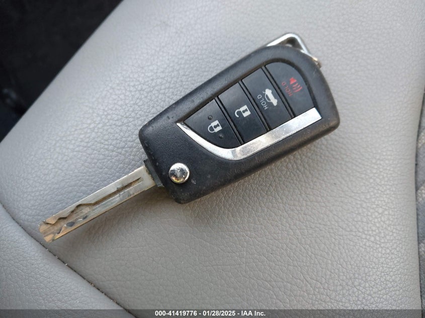 2021 TOYOTA CAMRY VIN: 4T1G11AK9MU595524