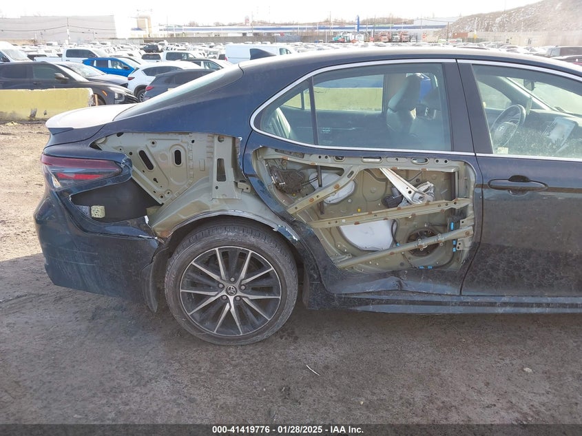 2021 TOYOTA CAMRY VIN: 4T1G11AK9MU595524