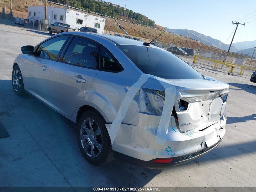 Vin: 1fadp3f21el247840, lot: 41910462, ford focus se 20143