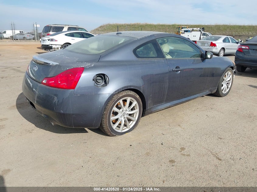 2013 INFINITI G37 JOURNEY - JN1CV6EK1DM922676