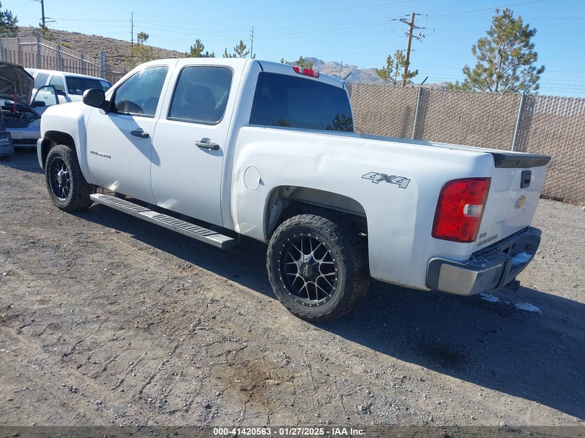 2011 CHEVROLET SILVERADO 1500 VIN: 3GCPKPE37BG406098