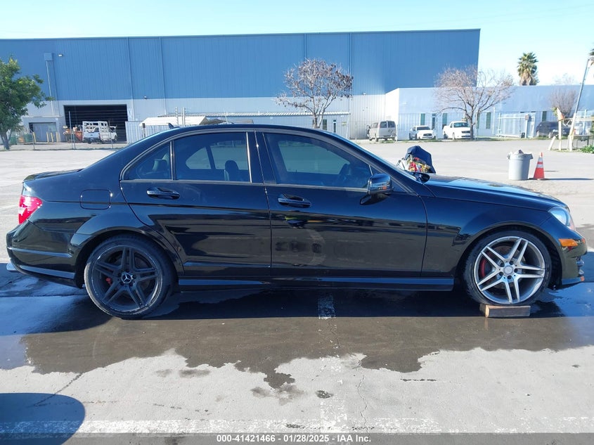 2014 MERCEDES-BENZ C 300 LUXURY 4MATIC/SPORT 4MATIC - WDDGF8AB1EG215693