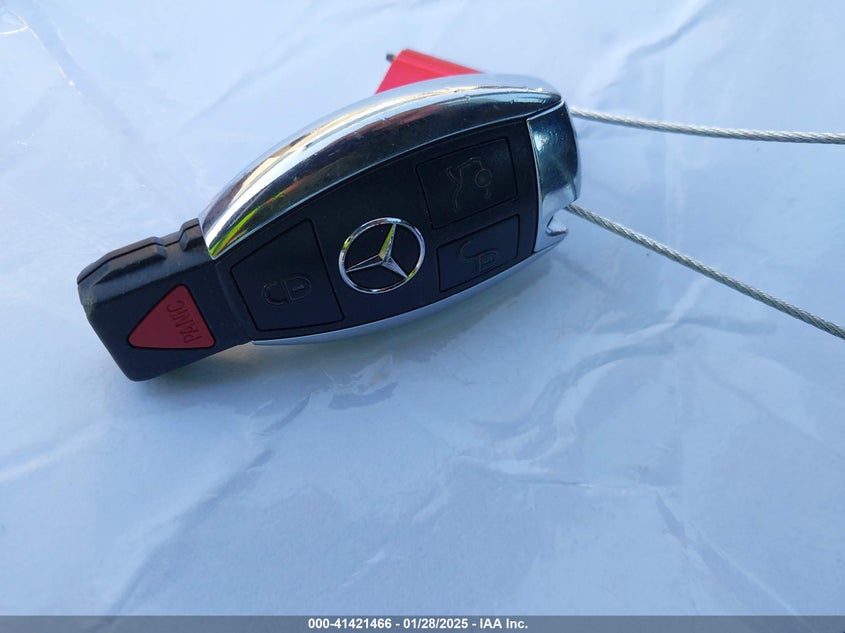 2014 MERCEDES-BENZ C 300 LUXURY 4MATIC/SPORT 4MATIC - WDDGF8AB1EG215693