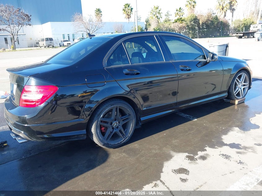 2014 MERCEDES-BENZ C 300 LUXURY 4MATIC/SPORT 4MATIC - WDDGF8AB1EG215693