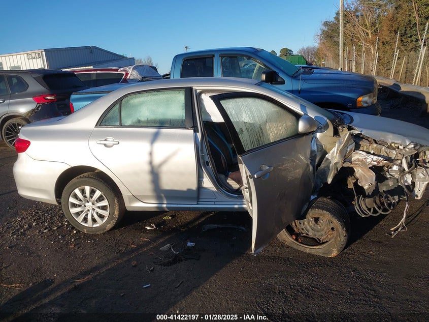 2013 TOYOTA COROLLA LE - 5YFBU4EE9DP146028