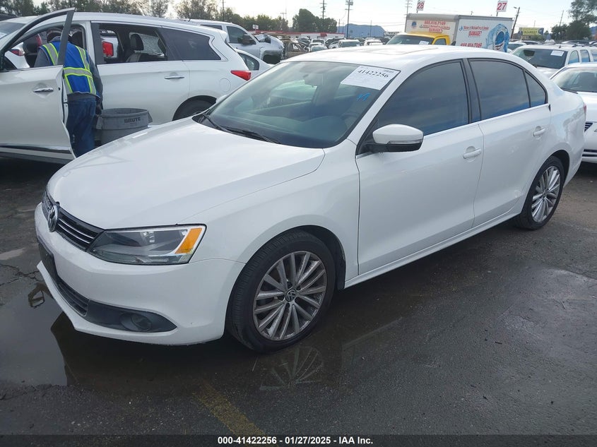2013 VOLKSWAGEN JETTA 2.5L SEL - 3VWLP7AJ4DM355195