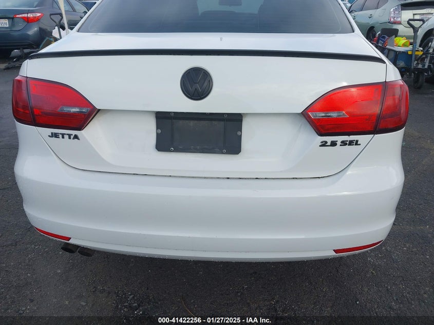2013 VOLKSWAGEN JETTA 2.5L SEL - 3VWLP7AJ4DM355195