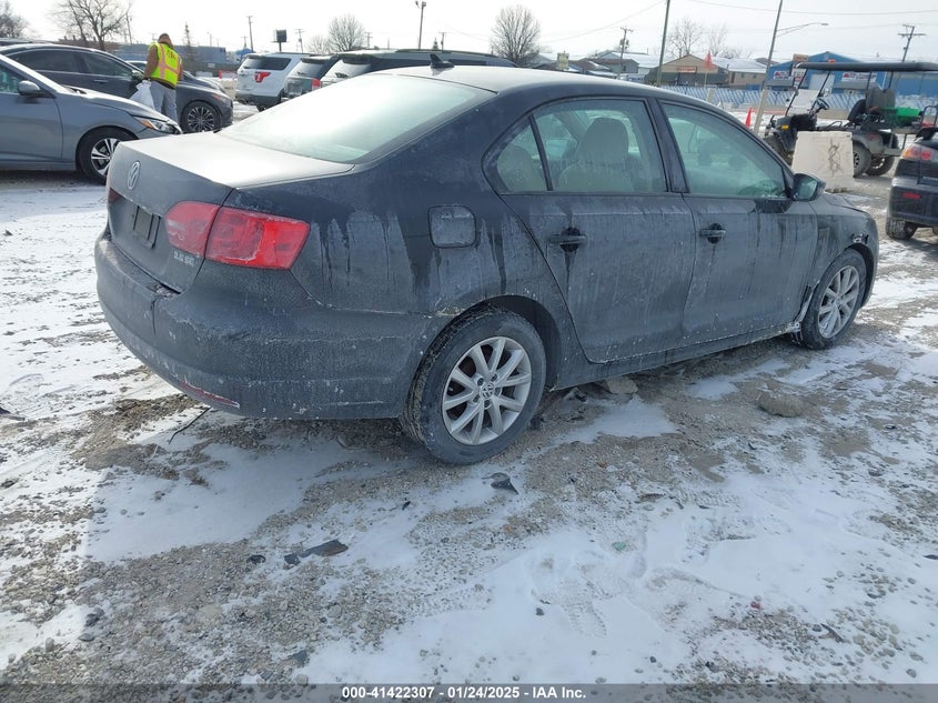 2011 VOLKSWAGEN JETTA VIN: 3VWDZ7AJ1BM365467