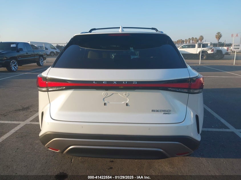 Auction sale of the 2024 LEXUS RX 350 , vin: 2T2BAMCA0RC077595, lot number: 41422554