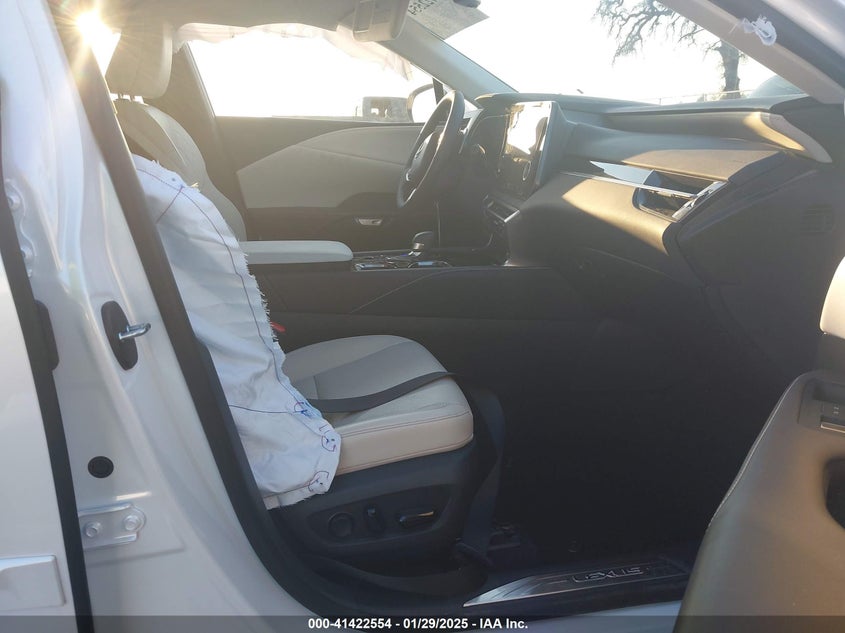 Auction sale of the 2024 LEXUS RX 350 , vin: 2T2BAMCA0RC077595, lot number: 41422554
