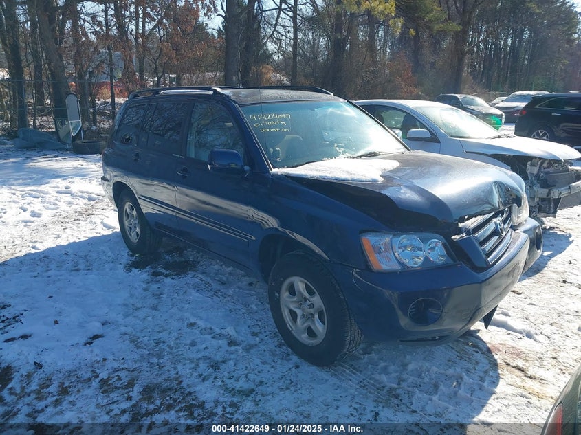 2004 TOYOTA HIGHLANDER