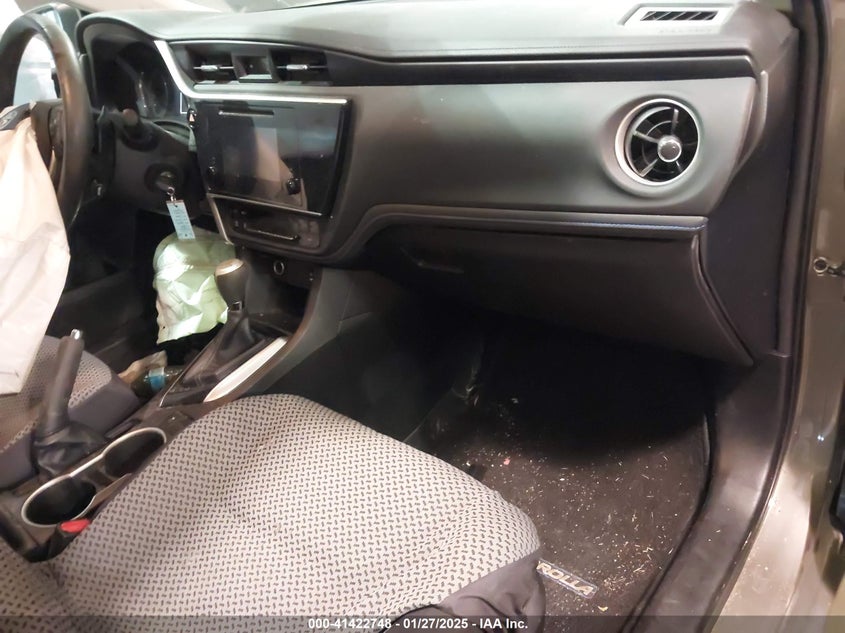 2018 TOYOTA COROLLA SE - 5YFBURHE2JP746216