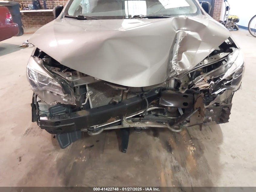 2018 TOYOTA COROLLA SE - 5YFBURHE2JP746216