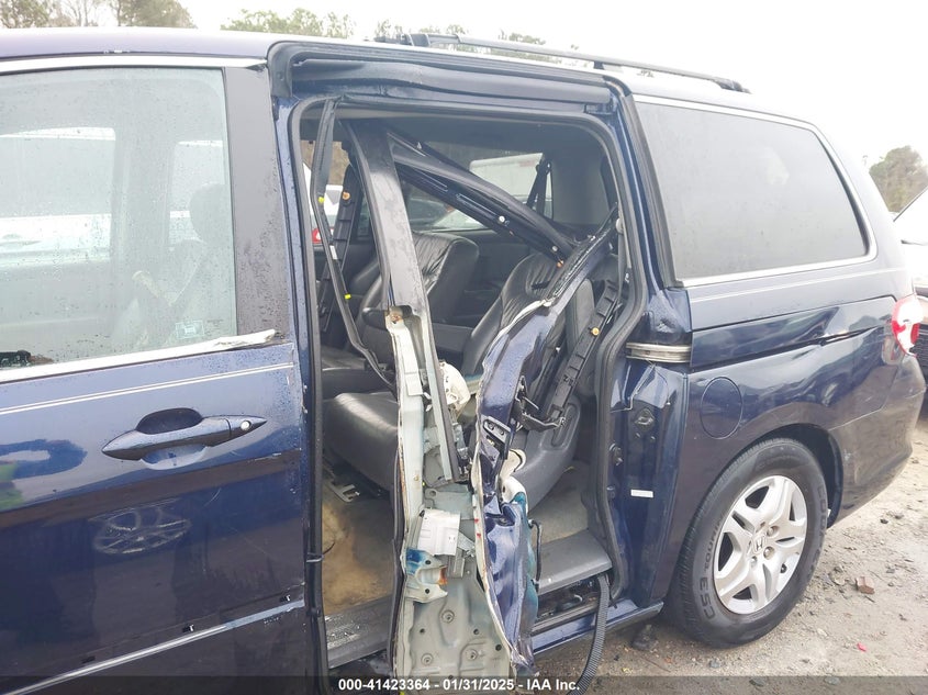 2007 Honda Odyssey Ex-L VIN: 5FNRL38637B130102 Lot: 41423364