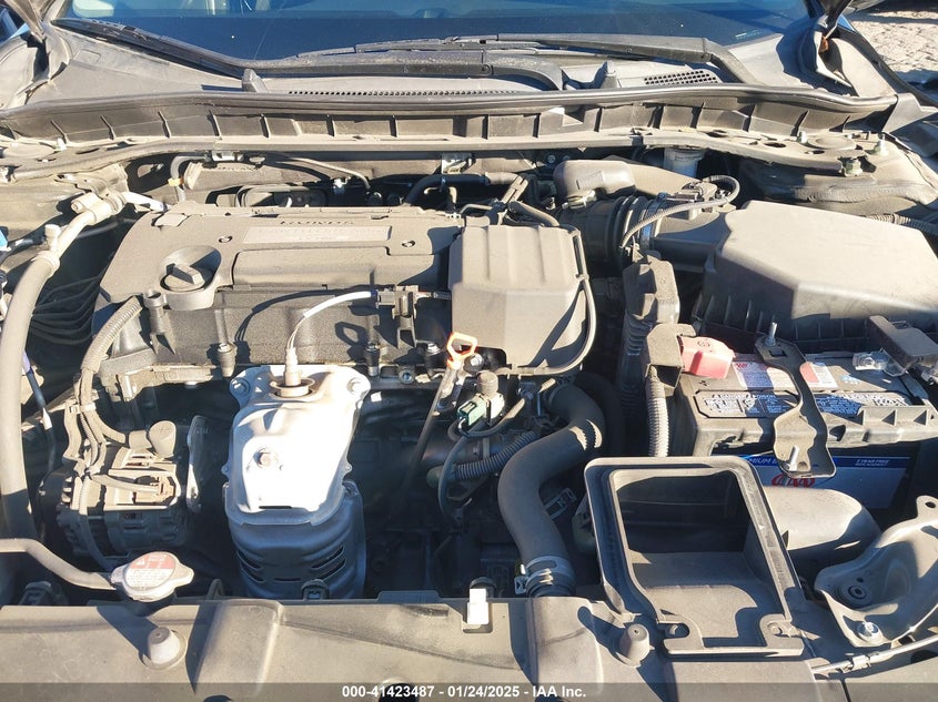 2015 HONDA ACCORD VIN: 1HGCR2F59FA272522