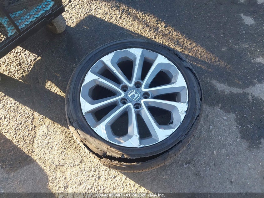 2015 HONDA ACCORD VIN: 1HGCR2F59FA272522