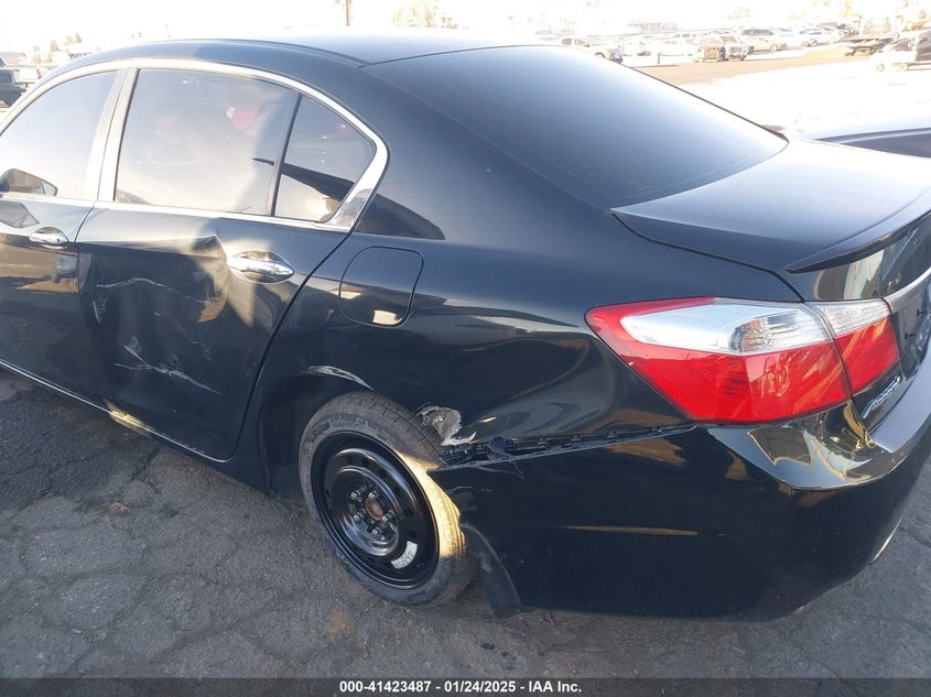 2015 HONDA ACCORD VIN: 1HGCR2F59FA272522