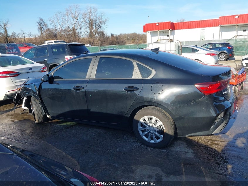 2024 KIA FORTE LX - 3KPF24AD7RE815216
