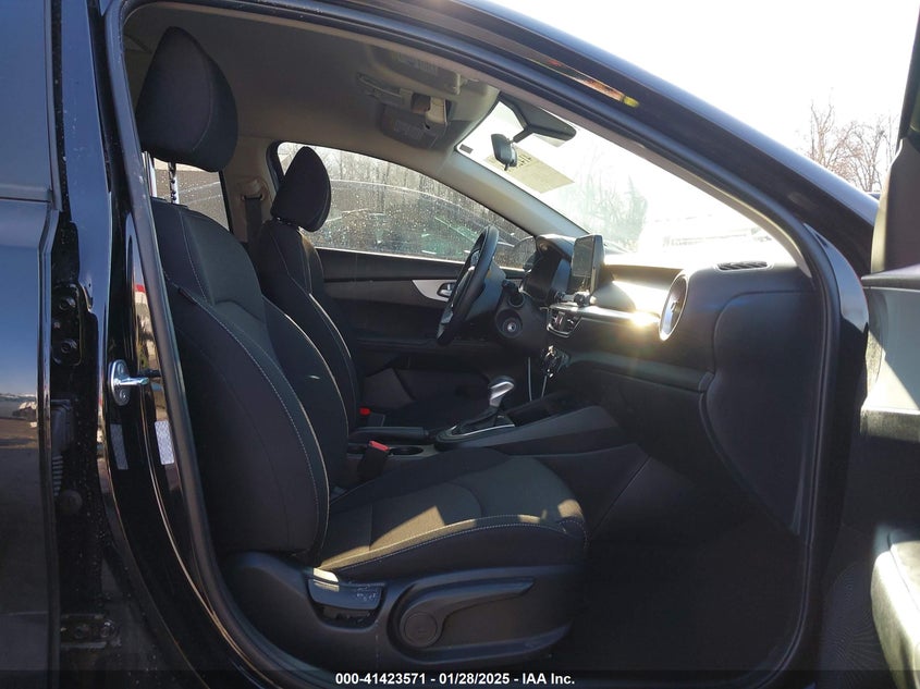 2024 KIA FORTE LX - 3KPF24AD7RE815216