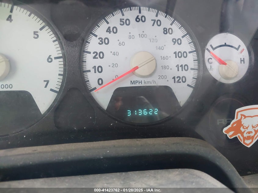 2007 DODGE RAM 1500 VIN: 1D7HA18K57J629582